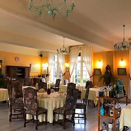 Logis & Restaurant - De La Foret